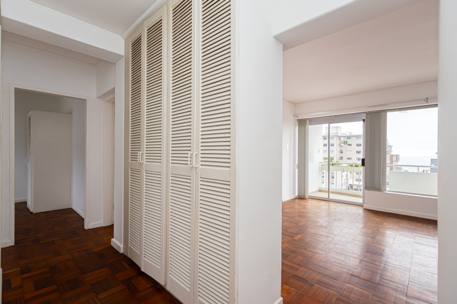 2 Bedroom Property for Sale in Sea Point Western Cape